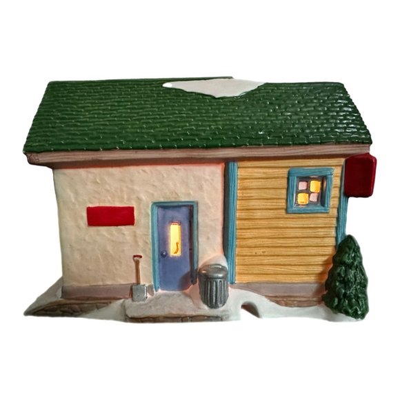 Main Street USA Lighted Christmas Valley Porcelain Junction Cafe 1997 Vintage - Picture 4 of 9